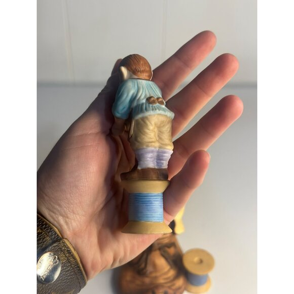 VTG 1986 Franklin Mint The Elves And The Shoemaker 4.25" Maggie-Murphy Figurine - Picture 4 of 7